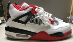 Air Jordan 4 Retro Red Thunder Shoes White & Black & Red Size 9 1/2 NEW