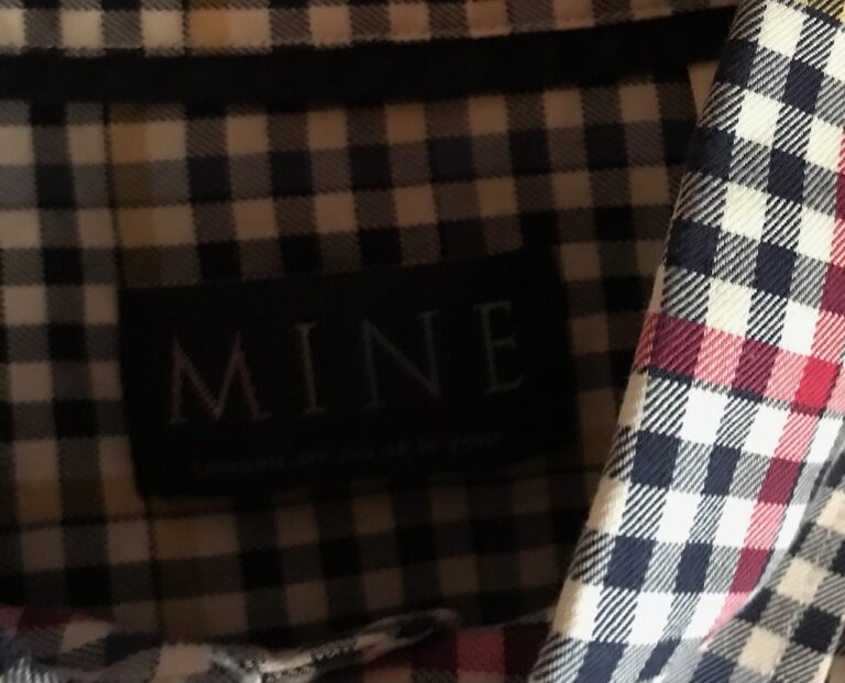 Mine London - Milan New York Plaid Shirt Button-up Size Long Sleeve Large Used