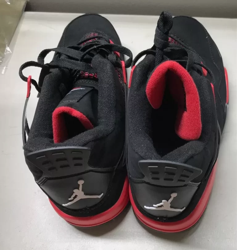 Air Jordan 4 Retro Red Thunder Shoes Black & Red Size 9 1/2 NEW - Image 6