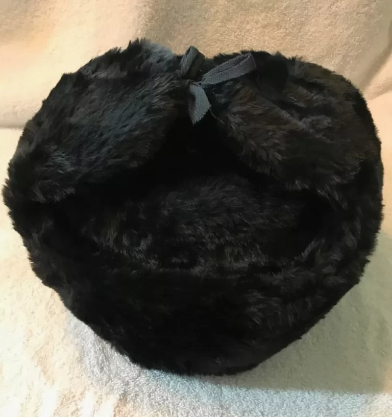 Black Hat Faux Fur Soviet Badge Red Star Sickle wth Laurel Wreath Sz 7.25/58 NEW - Image 5