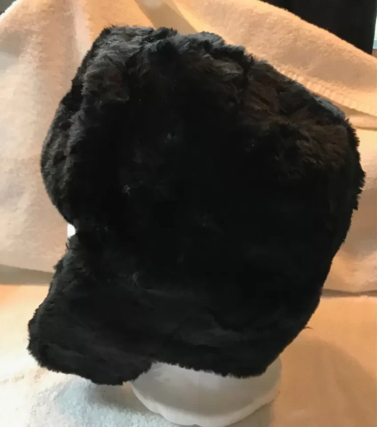 Black Hat Faux Fur Soviet Badge Red Star Sickle wth Laurel Wreath Sz 7.25/58 NEW - Image 2