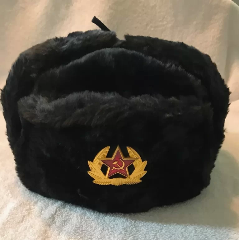 Black Hat Faux Fur Soviet Badge Red Star Sickle wth Laurel Wreath Sz 7.25/58 NEW - Image 7