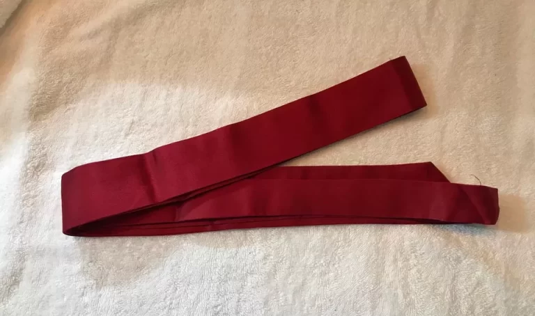 Burgundy Robe Unbranded One Size Long NEW - Image 5