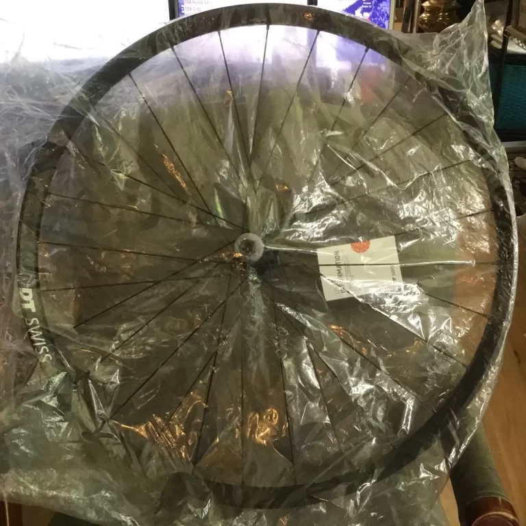 DT Swiss E1900 Spline 30 15x100 TA CL Disc 29" Front MTB Wheel Tubeless Ready - Image 3