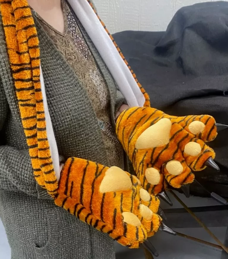 Faux Fur Tiger  Gloves Neck Wrap with Mittens Long Scarf NEW - Image 2