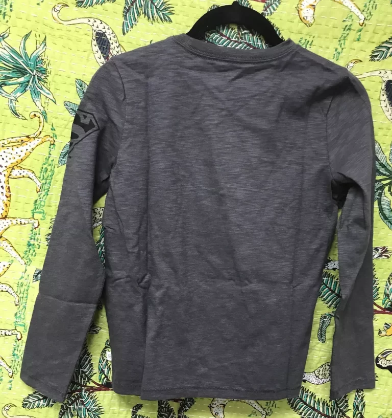 Gap Kids DC Sz Medium (8) Dark Gray with Superman Graphic T-Shirt NEW - Image 3