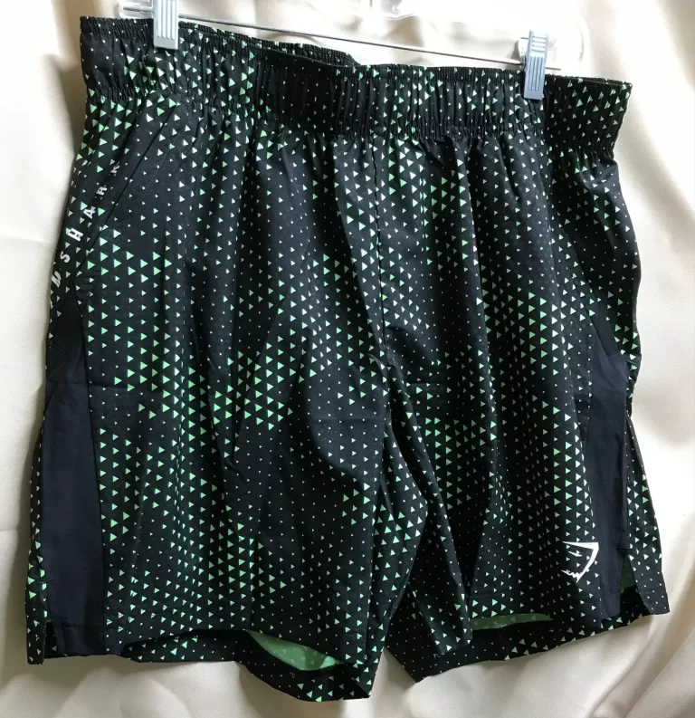Gymshark Black Shorts with Green Triangles Women's Sz M NEW - Image 3