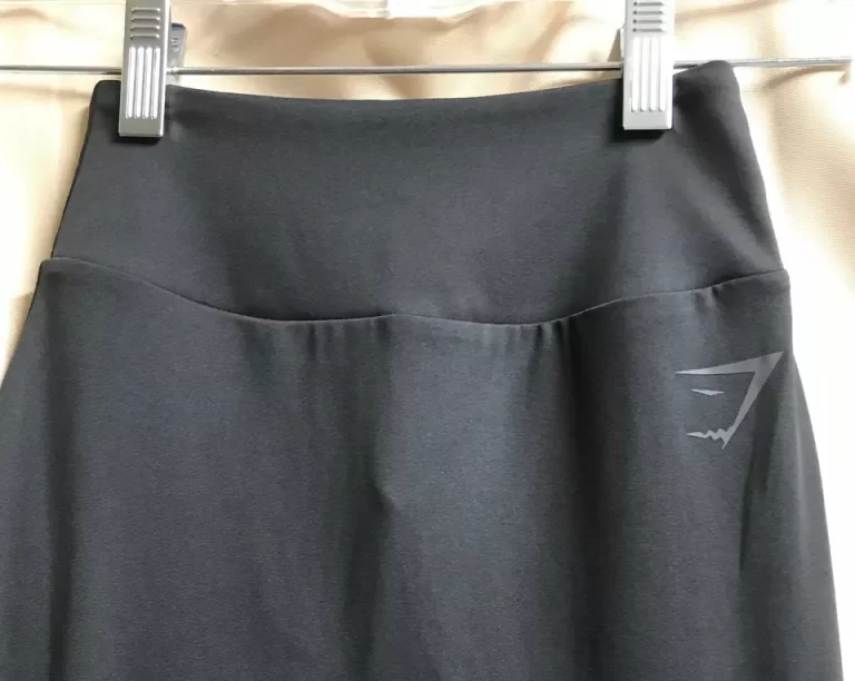 Gymshark Black with Gray Logo on Front Left Women's Leggings Sz XS NEW - Image 5