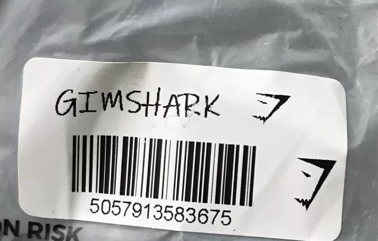 Gymshark Child Size Burgundy Camoflage Shorts Sz XS NEW - Image 5
