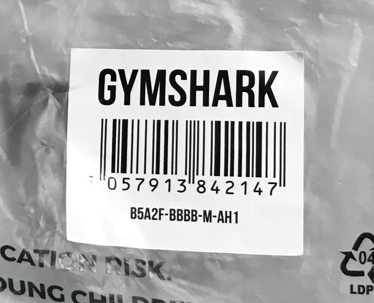 Gymshark Women's Gray Shirt with Black Trim on Bottom Sides Sz M NEW - Image 10