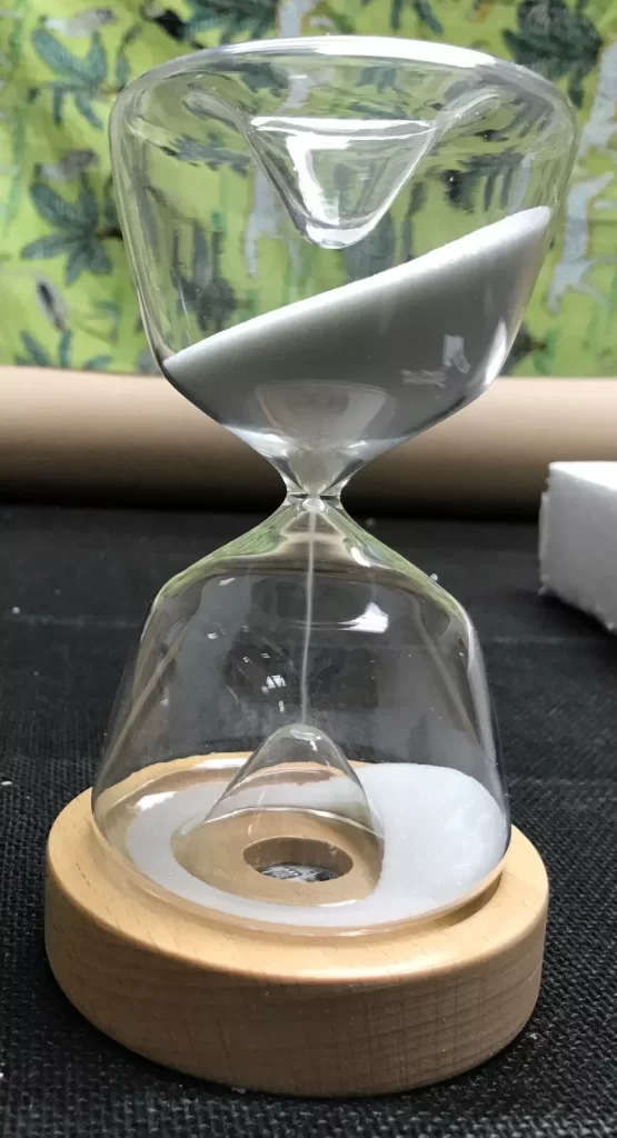 Light up Hourglass NEW in Open Box - Image 4