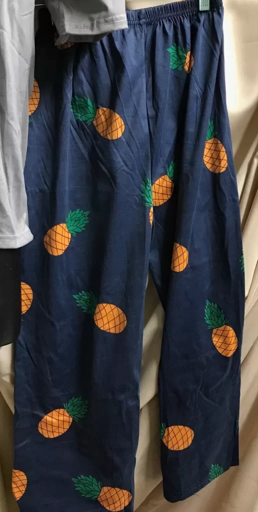 M/160/84A Child's Pajama Set Pineapples NEW - Image 4