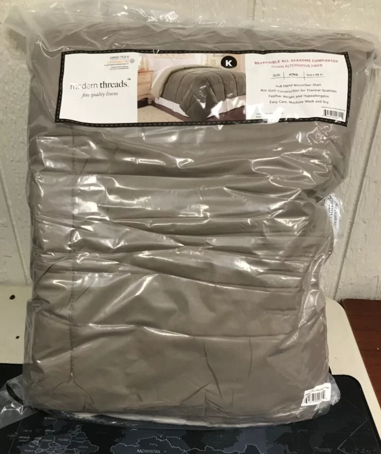Modern Threads Comforter