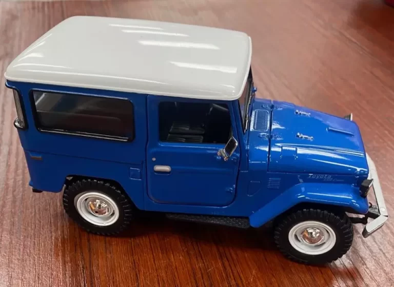 Motormax Toy Toyota Land Cruiser NEW - Image 5