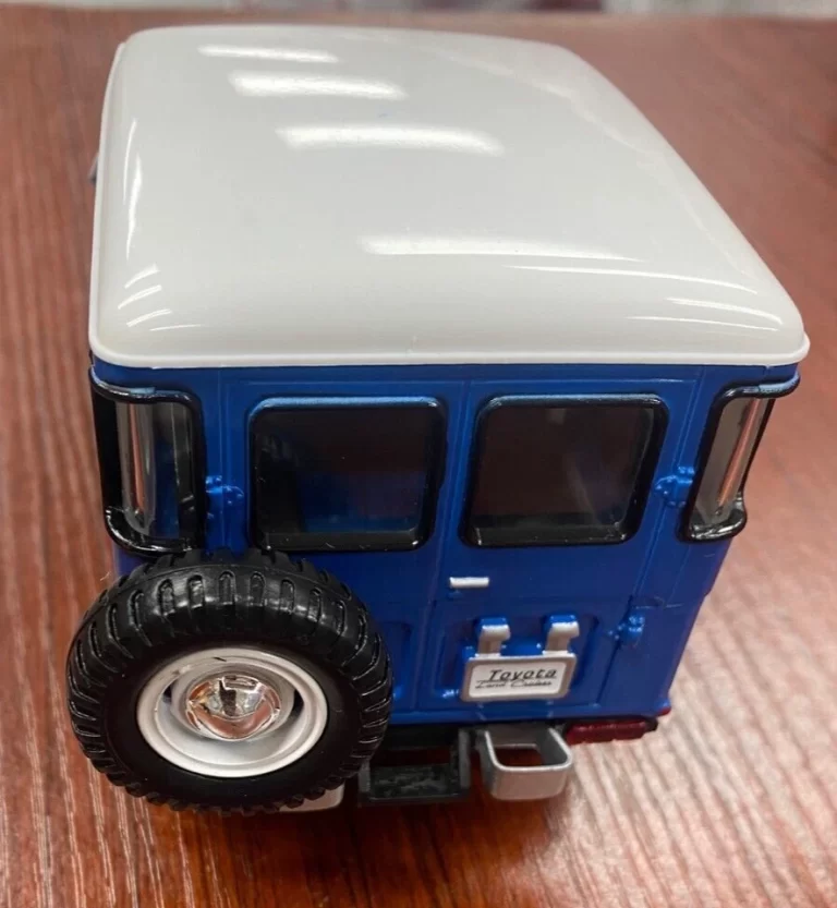 Motormax Toy Toyota Land Cruiser NEW - Image 8