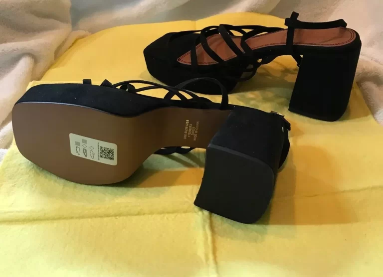 OSOS Design Black Block Heel Sandals