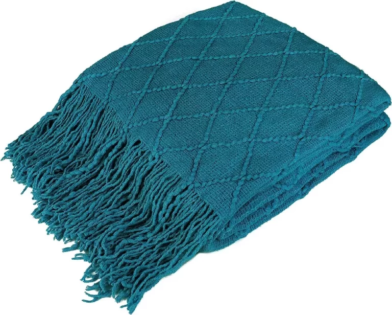 Pavilia Decorative Extured Knit Blanket