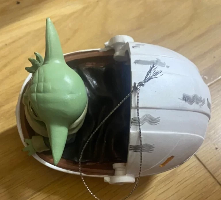 Star Wars The Child Baby Yoda Mandalorian Keepsake Ornament 2020 - Image 3