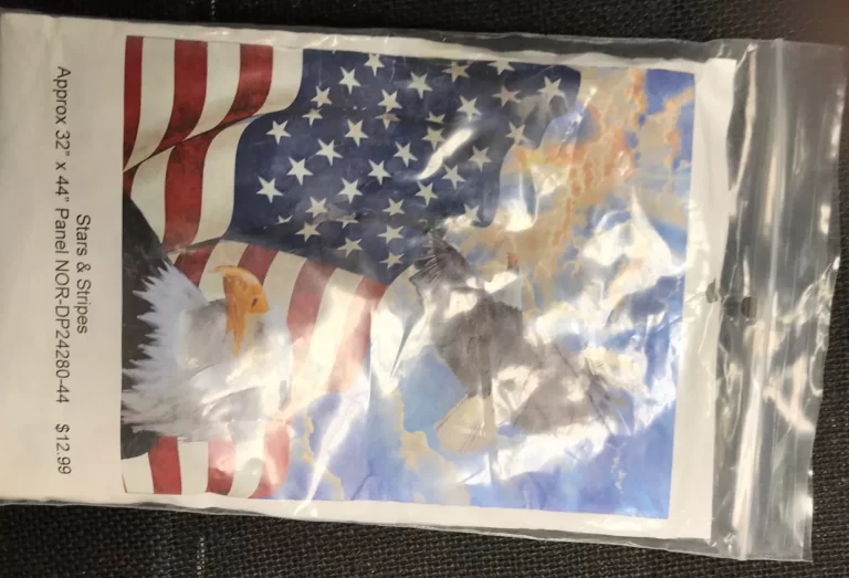 Stars & Stripes Panel Patchwork Plus Eagles & US Flag Approx. 32"x44" NEW - Image 3
