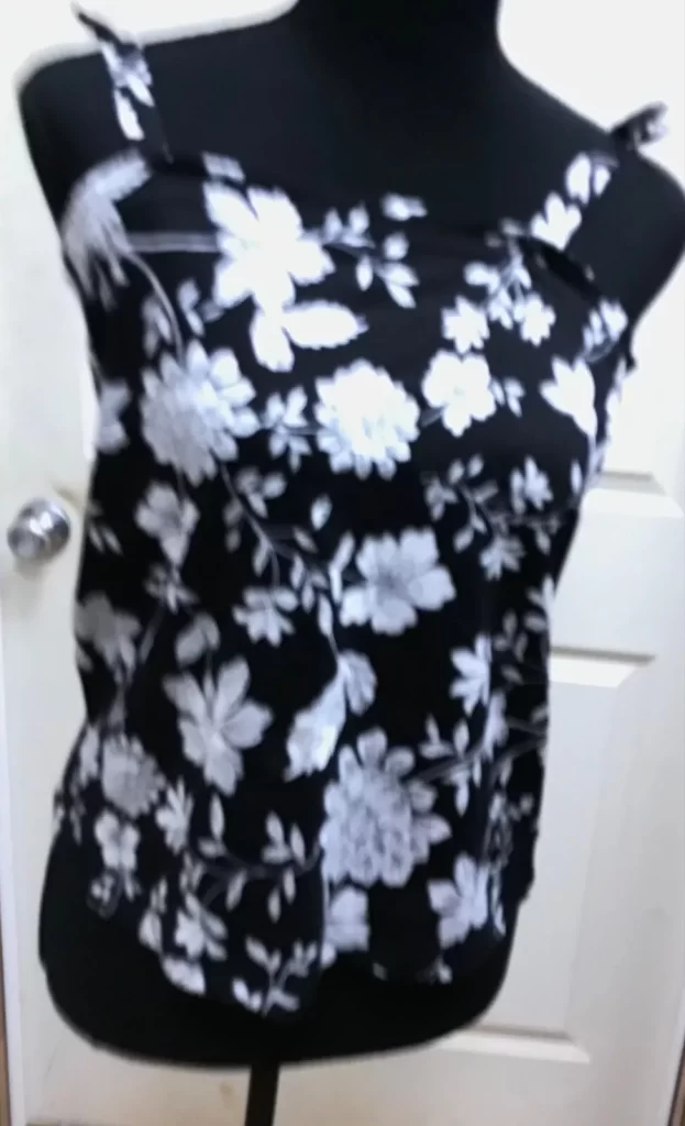 The Children's Place Blouse Top Black w/White Flowers Sz Lg (10/12) NEW - Image 3