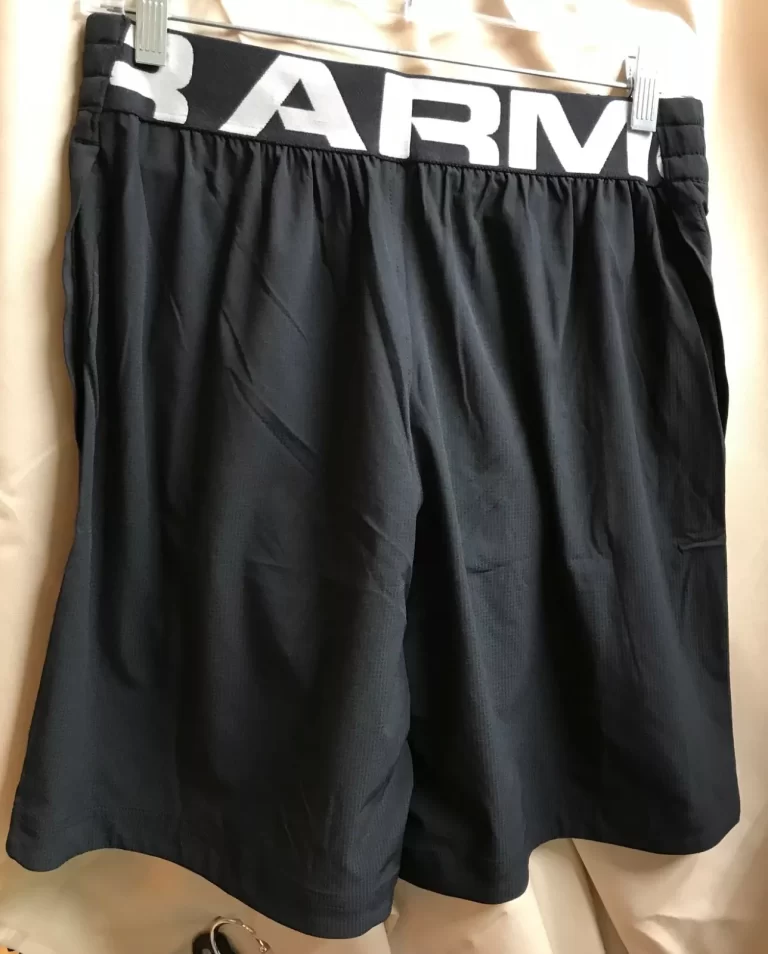 Under Armour UA Mens Fitted Short