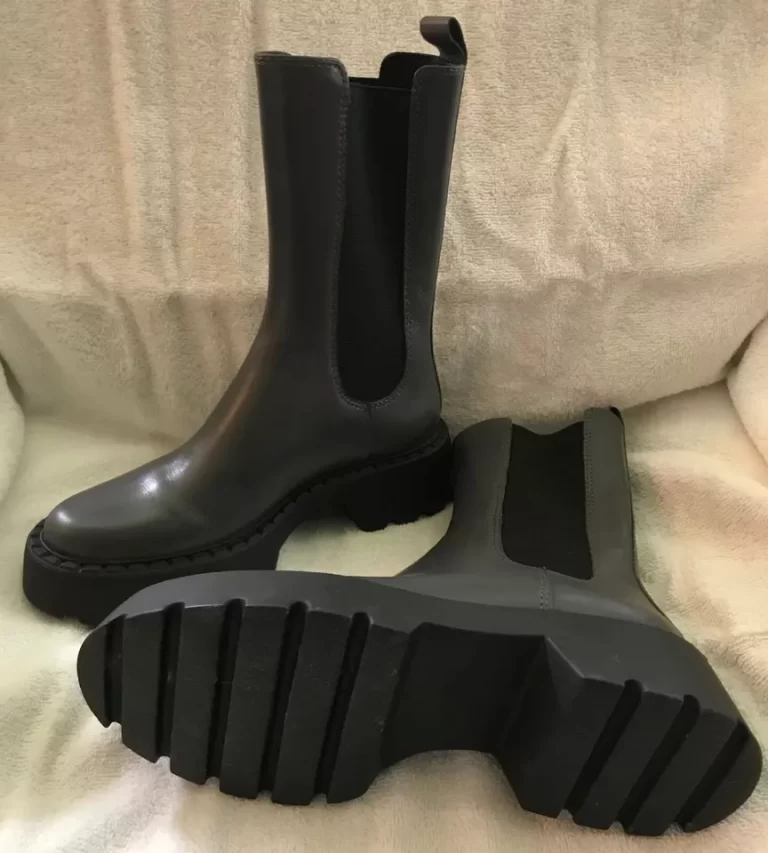 Uterque Dark Gray & Black Chelsea Boots with Track Soles Sz 6.5 Eur 37 NEW - Image 3