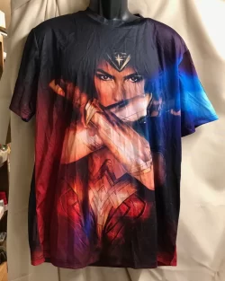 Wonder Woman T-Shirt Arms Crossed