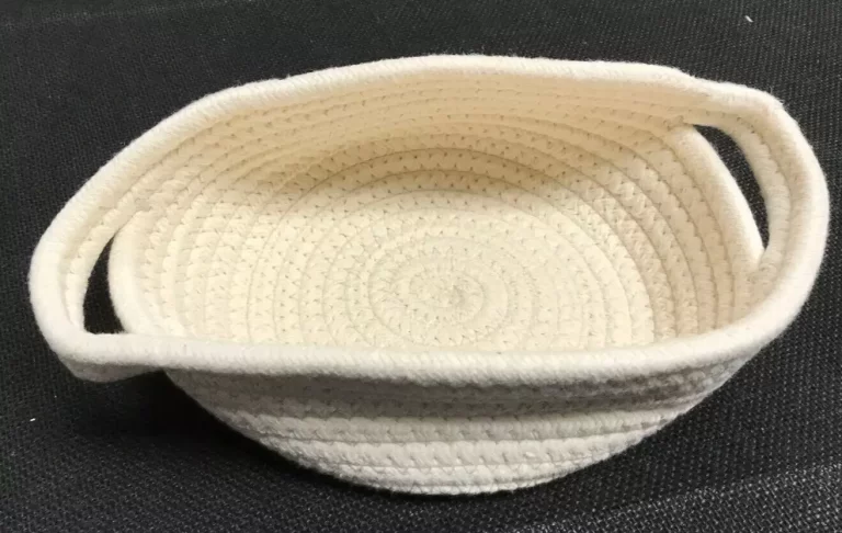 Woven Basket Small Off-White Cloth