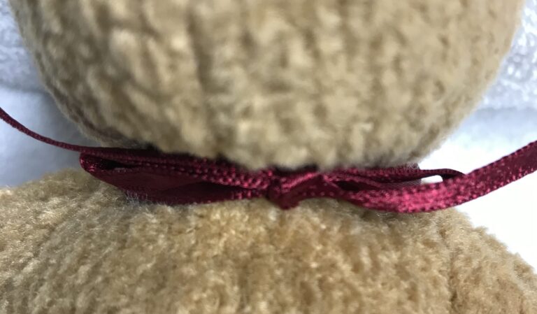 Ty Beanie Baby Curly the Bear – DOB 4/12/1996 – Retired – Tags Intact – Estate Collection - Image 4