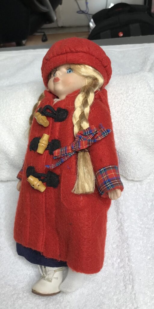 Poupee Porcelain Doll Blonde Braids, Red Hooded Coat Complete Outfit Estate - Image 3