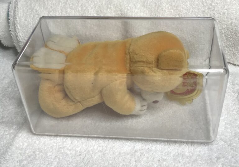Ty Beanie Baby – Hope the Praying Bear – Yellow Gold – Tags Intact – Display Case – Estate Collection - Image 2