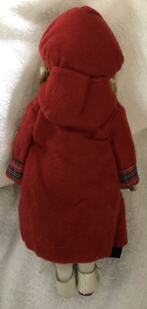 Poupee Porcelain Doll Blonde Braids, Red Hooded Coat Complete Outfit Estate - Image 6