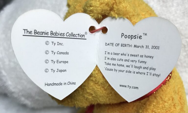 Ty Beanie Baby – Poopsie the Bear – Yellow Gold – March 31, 2001 – Tags Intact – Display Case – Estate Collection - Image 10