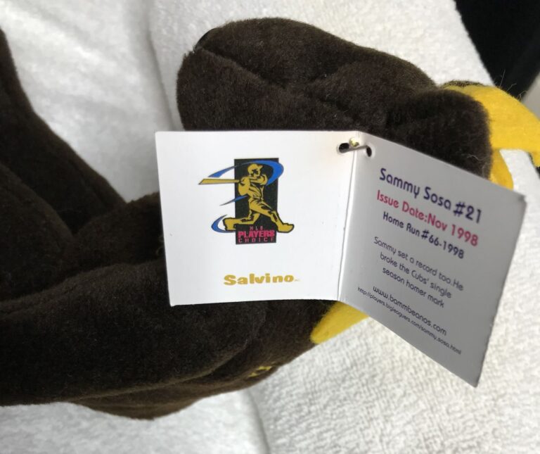 Salvino's Bamm Beano's Sammy Sosa #21 Bear – 1998 MLB Collectible – Dark Brown with Yellow Hat – Estate Collection - Image 5