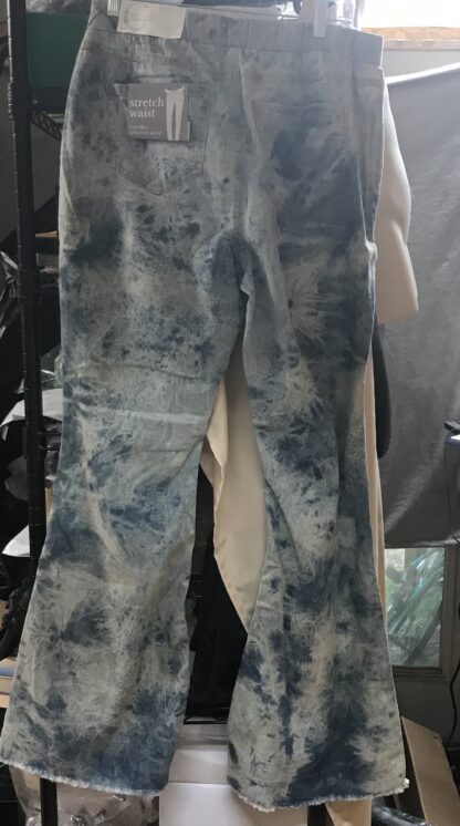 Women’s Super Hi-Rise Denim Jeans – Size 10 – Stretch Waist – New with Tags – RN37080 - Image 3