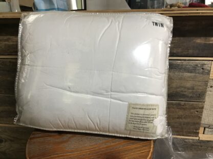 Sweet Home Collection 5-Piece Bed in a Bag – Twin Size – White – NEW - Image 3