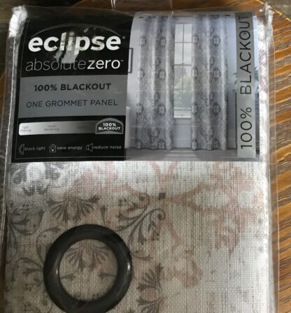 Eclipse Absolute Zero 100% Blackout One Grommet 40 x 84" Martina Medallion Rose - Image 7