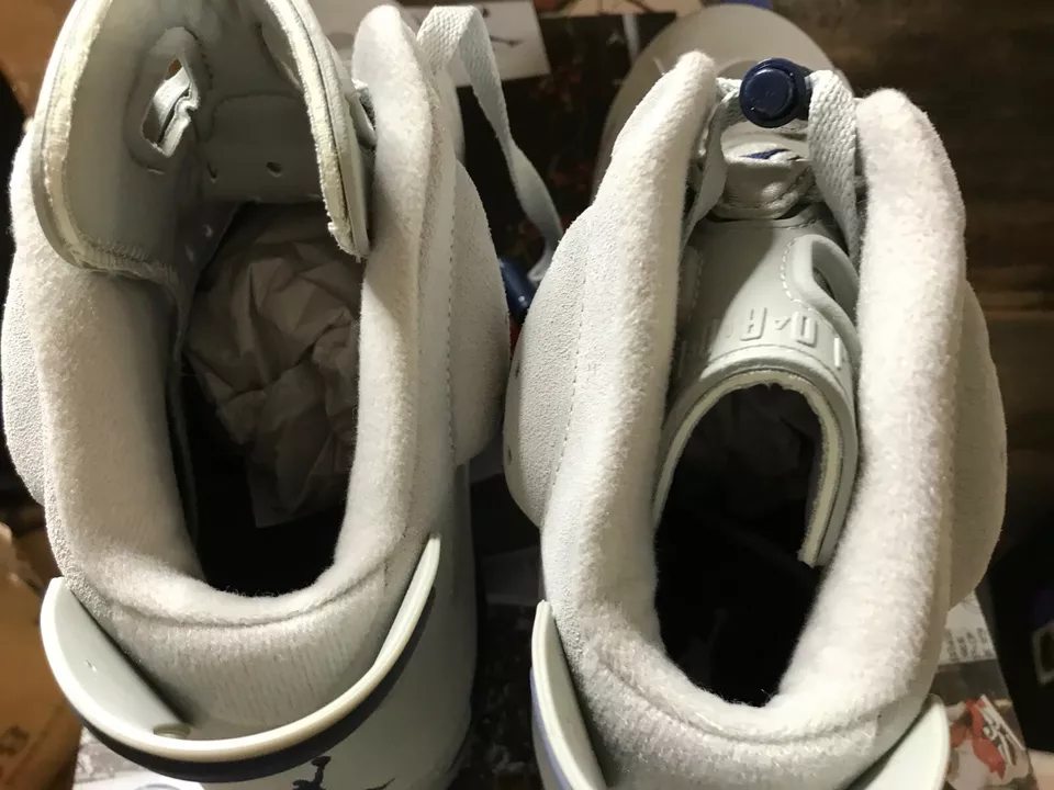 Air jordan dark grey item