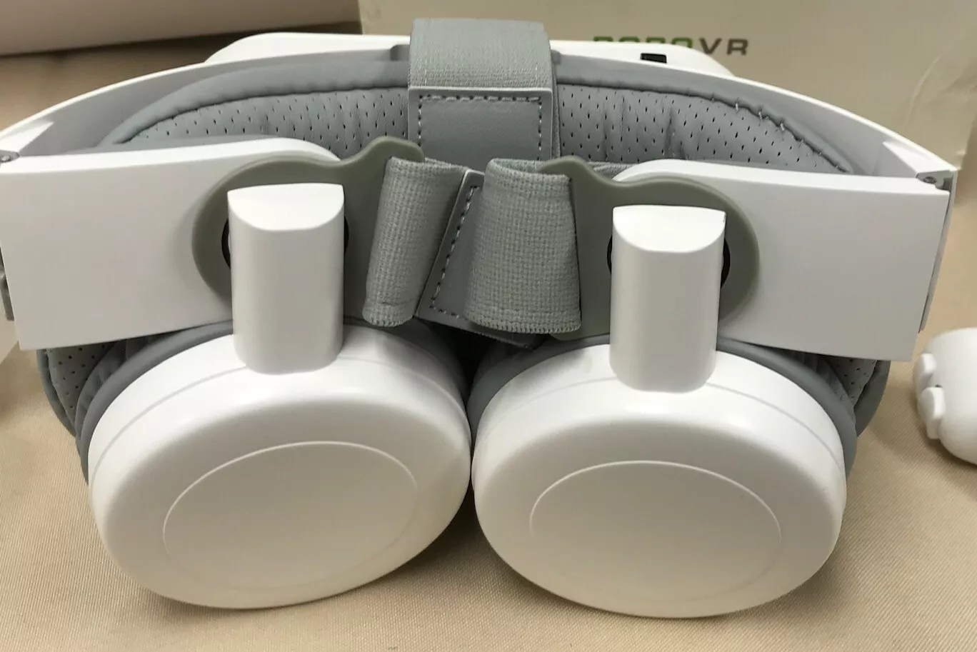 Item foldable wireless please