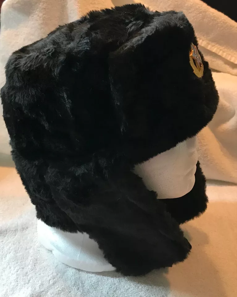 Faux fur item black hat