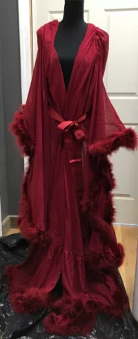 Item burgundy robe robe unbranded