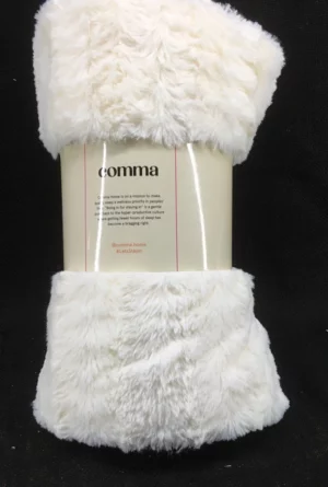 Item comma home plush throw