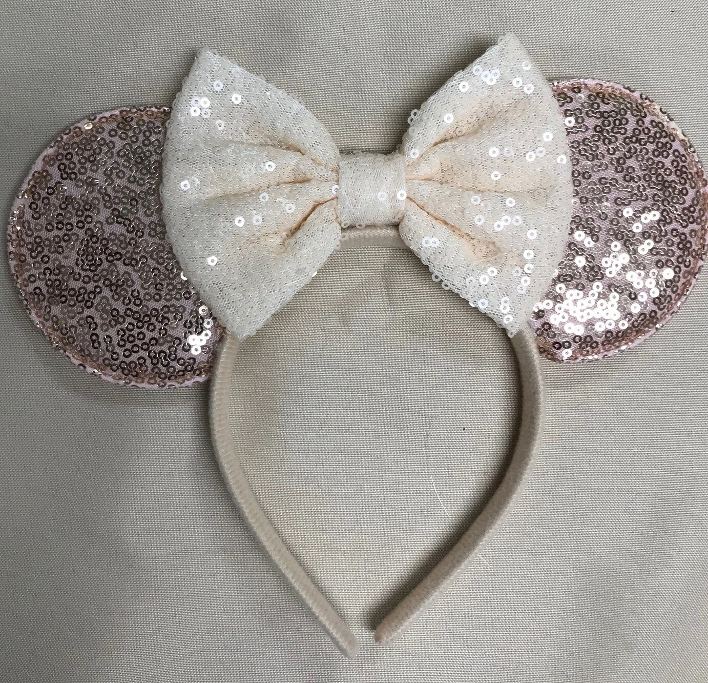 Inspired minnie minnie mouse item