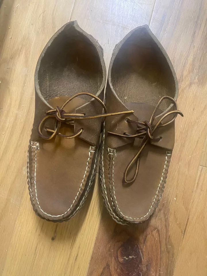 Item frye lace moccasin size
