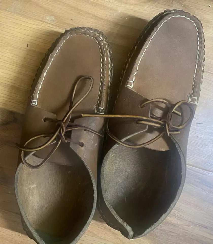 Item frye lace moccasin size