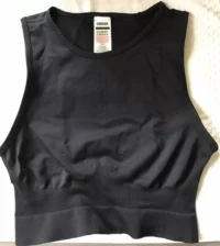 Round neck item gymshark black