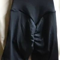 Item gymshark black gray logo