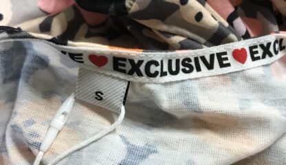 Fashion Says 'Me Too' Style Says 'Only Me'. Dress. Sz Small. Short. Floral. NEW. - Image 5