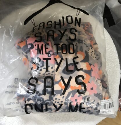 Fashion Says 'Me Too' Style Says 'Only Me'. Dress. Sz Small. Short. Floral. NEW. - Image 6