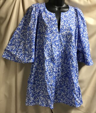 Tuckernuck Top Blue Floral